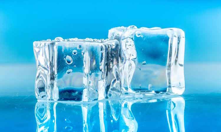 Icecubes on 8 Benefits Of Ice Cubes For Your Skin