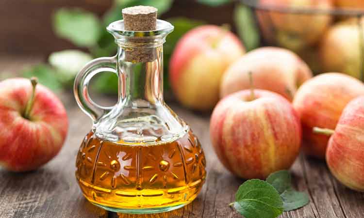 Apple Cider Vinegar Toner on Top 7 Natural Face Toners to Achieve Healthy Glowing Skin