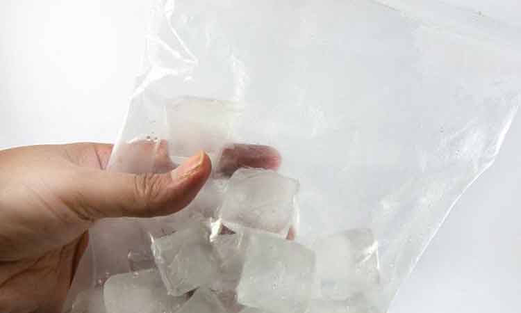 Ice cubes in a bag on 8 Benefits Of Ice Cubes For Your Skin