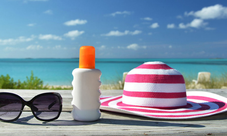 Sunscreen on Five Natural Non Toxic Alternatives to Botox