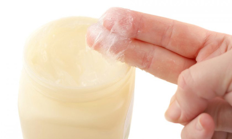 Petroleum Jelly on 6 Methods To Eliminate Cracked Heels